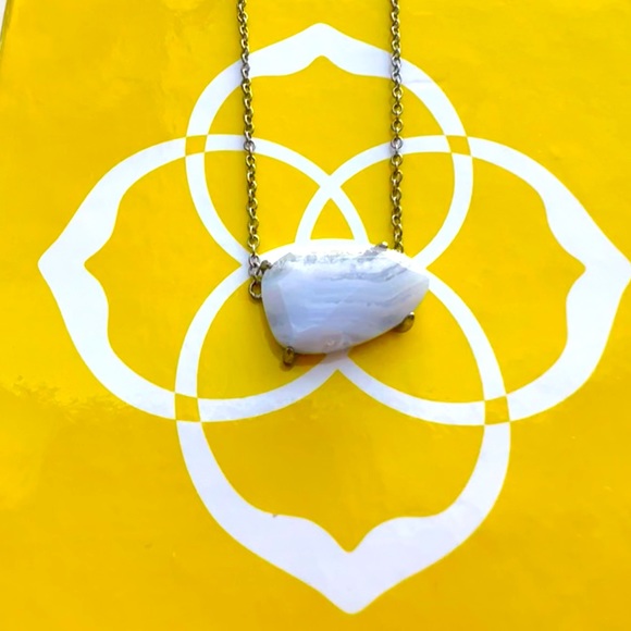 Kendra Scott Blue Lace Agate Isla Necklace - Picture 3 of 3